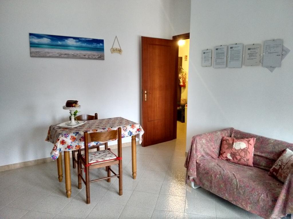 B&B Si Sta Bene ออสเตียอันตีกา ภายนอก รูปภาพ